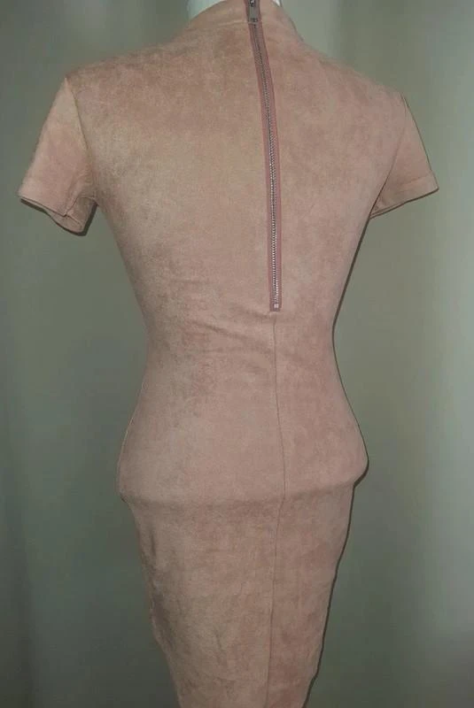 Vestido curto rosa claro com gola redonda 38 - M – photo 6